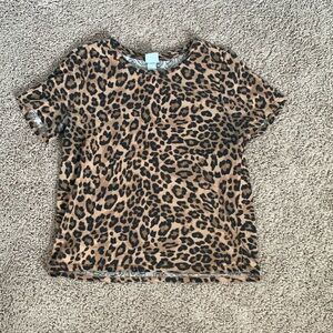 This cheetah print short sleeve is so comfy and cute!